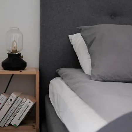 Elegant Penthouse Loft - Near The Airport Apartman *