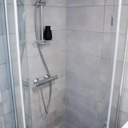 Apartman Elegant Penthouse Loft - Near The Airport *