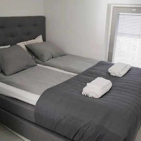 Apartamento Elegant Penthouse Loft - Near The Airport *