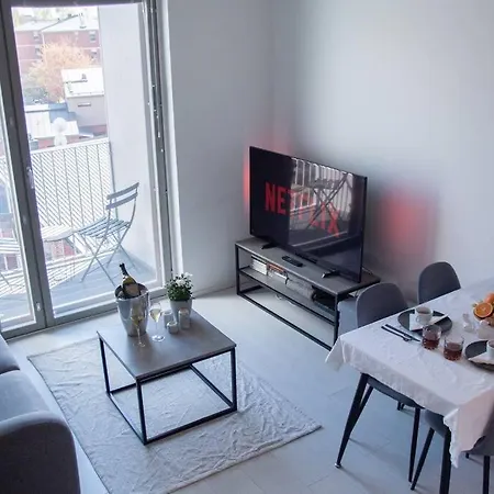 Apartamento Elegant Penthouse Loft - Near The Airport *
